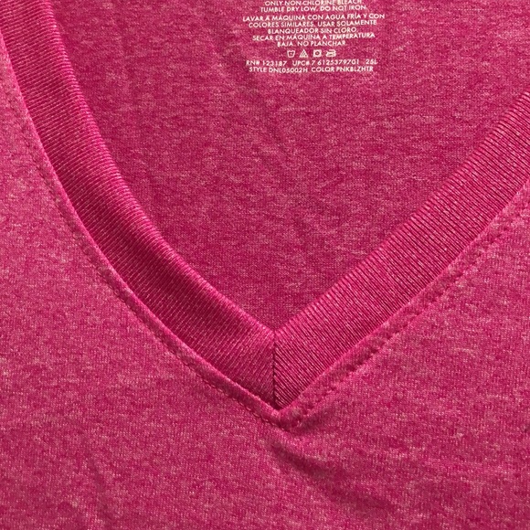 Very gently worn Danskin Now Top. Fushia pink. Semi fitted. Medium. 100% poly - Picture 5 of 9